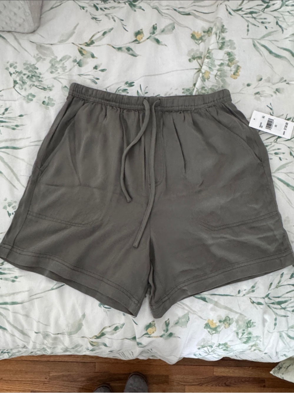 Splendid High-Waist Drawstring Shorts in Olive